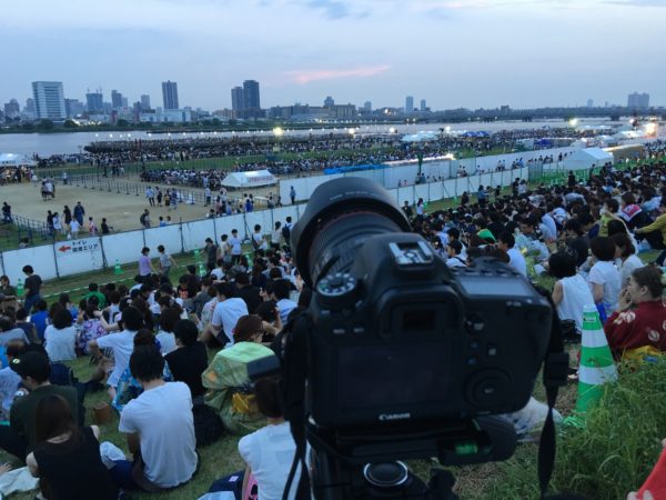 淀川花火大会 パノラマライトスタンド①の2枚セットの+